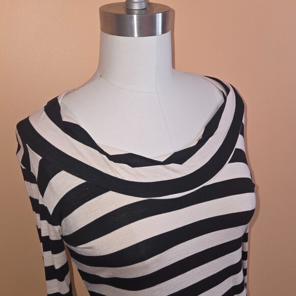 Top - Picture 3 of 3